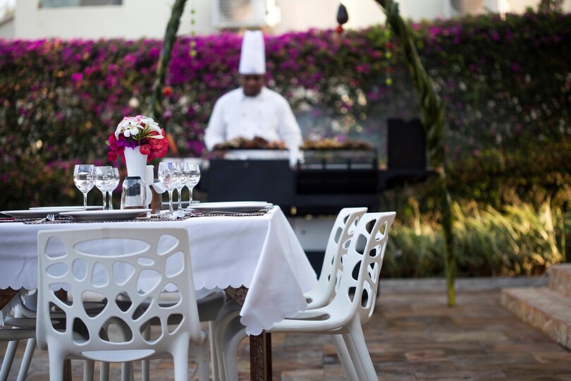 Luxury Beachfront Bliss Awaits in Zanzibar Paradise, 1002