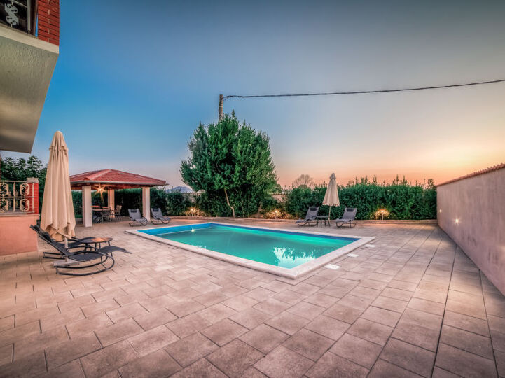 Biograd na Moru Yakınında Özel Havuzlu ve Teraslı Geniş İki Katlı Dinlenme Yeri - Villa 1001, Polaca, Croatia