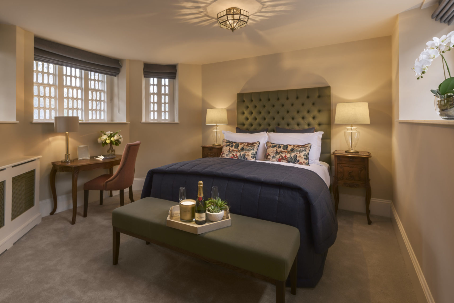 Tarihe Adım Atın: Dublin'in Zamansız Lüksü Sizi Bekliyor 1013