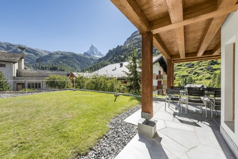 Matterhorn'un Eteğinde Güneş Işığıyla Aydınlatılmış Bir Cennet 1015, Zermatt, Switzerland