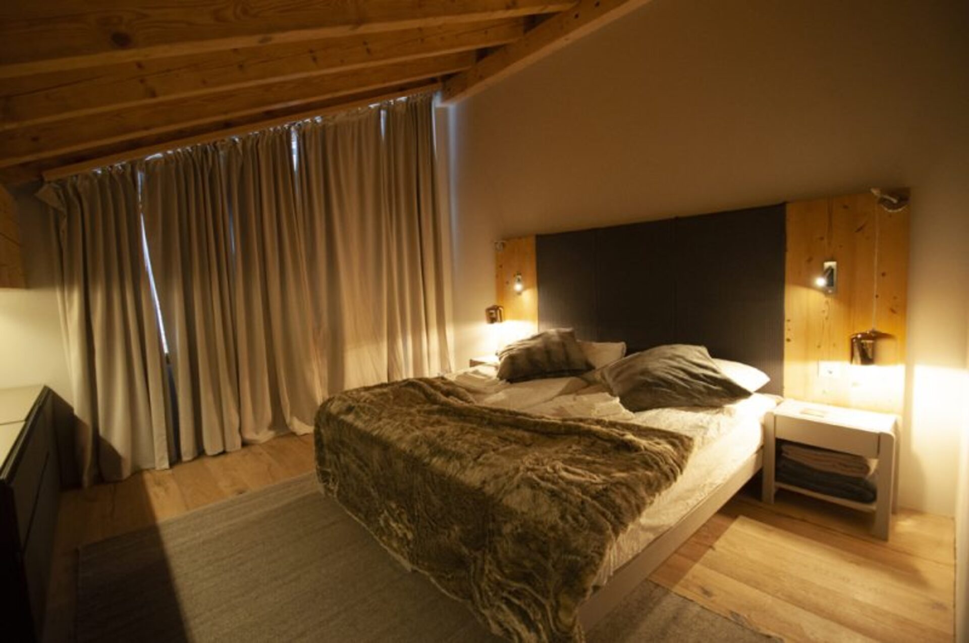 Valais Dağ Evi 1022, Matterhorn Manzaralı Alp Şıklığı