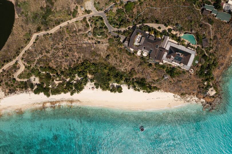 Necker Adası'nı Kendi Özel Cennetiniz Olarak Keşfedin: Necker Adası'na Özel Erişim