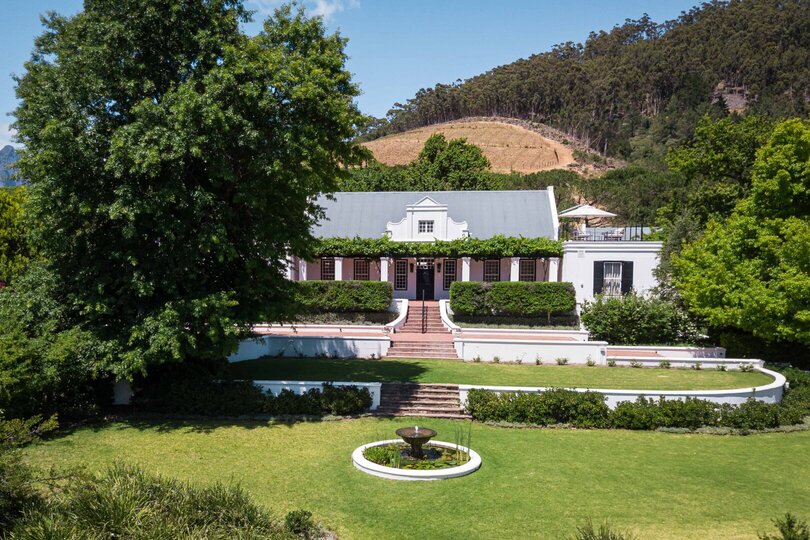 Elegant Pinotage Suites with Vineyard Mountain and Garden Views 1040