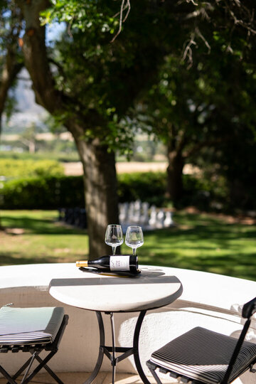 Chardonnay Room 1 with Manor Views 1044