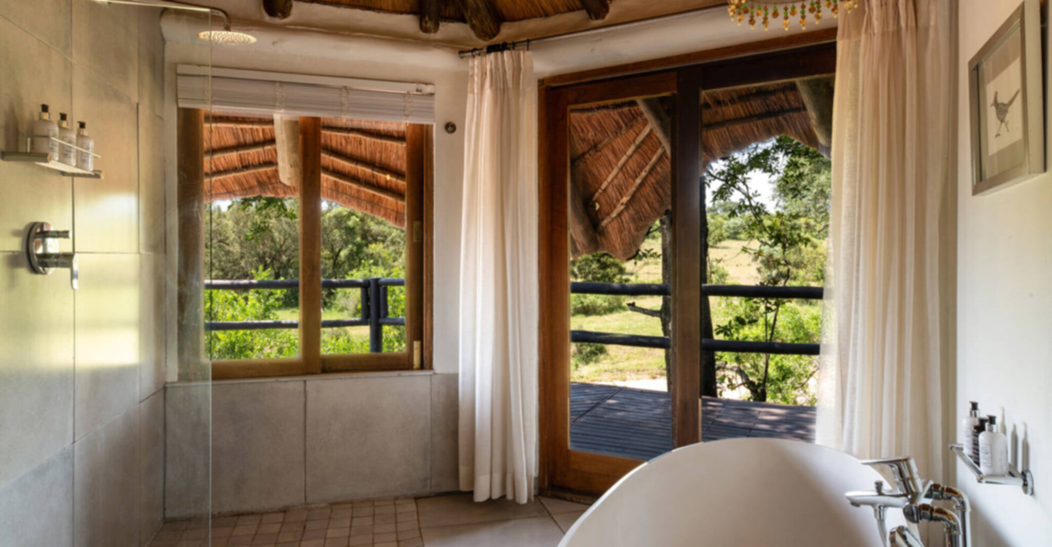 Elevated Treehouse Retreat with Bush Views 1056