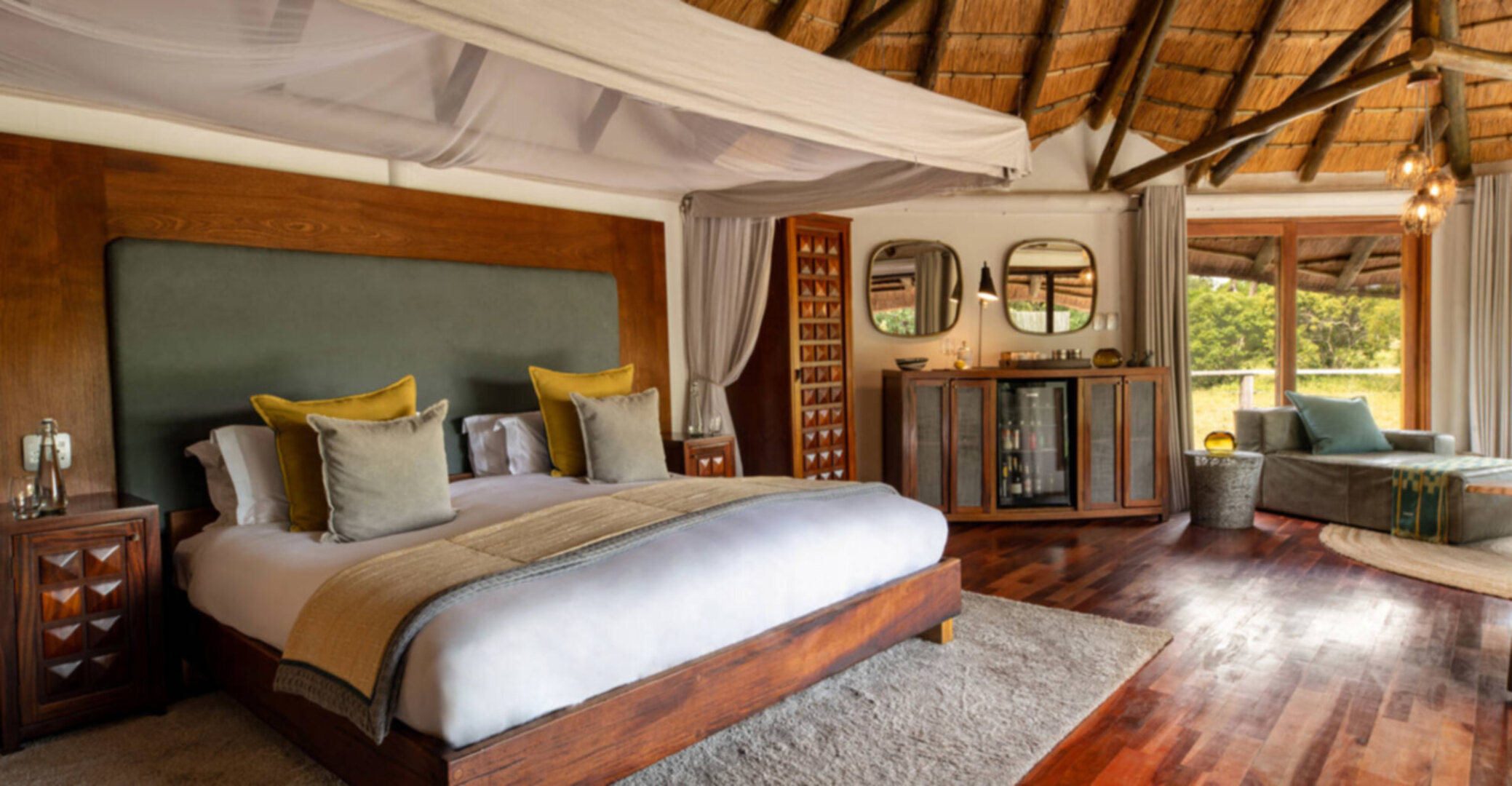 Secluded Treehouse Retreat with River & Bush Views 1057