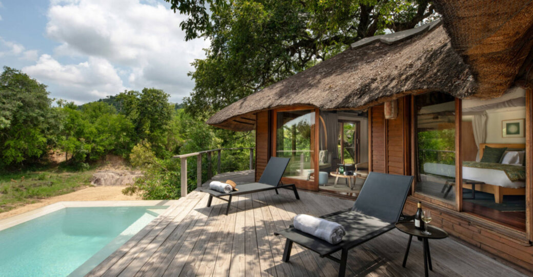 Secluded Treehouse Retreat with River & Bush Views 1057