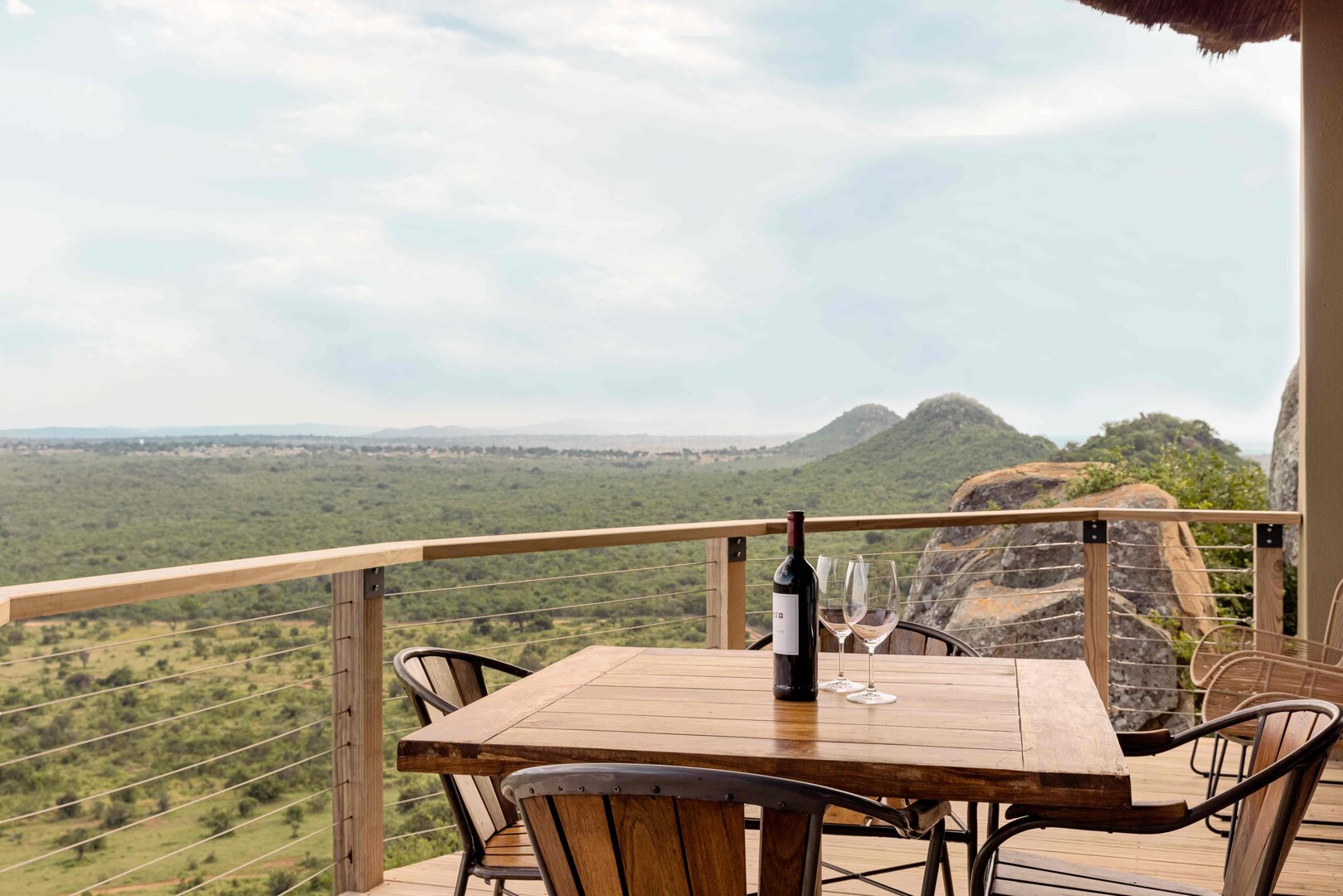 Plunge Pool & Outdoor Dining 1058