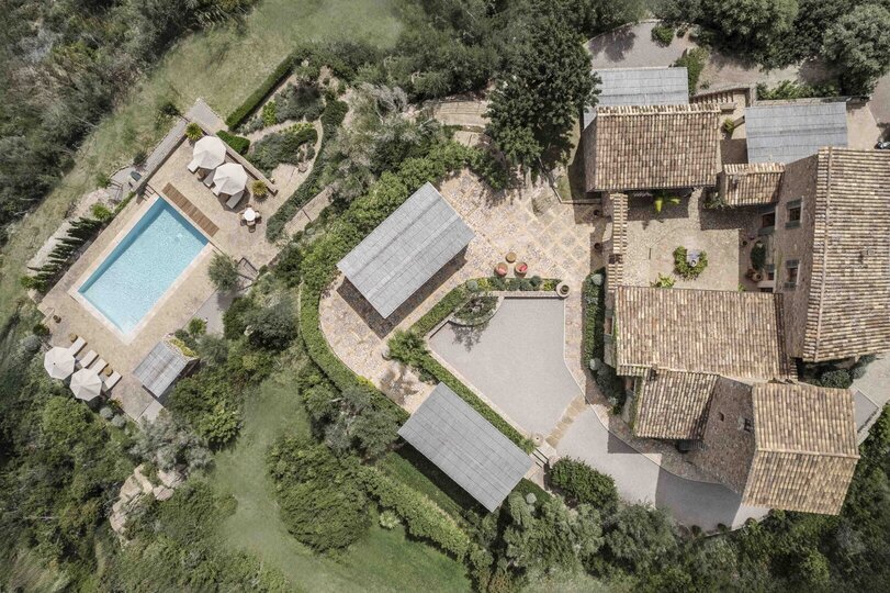 Historic 13th-Century Villa with Coastal Views 1062