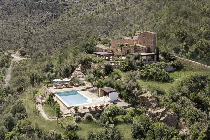Historic 13th-Century Villa with Coastal Views 1062