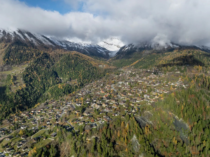 Chamoson City'de Muhteşem Dağ Evi, 1282