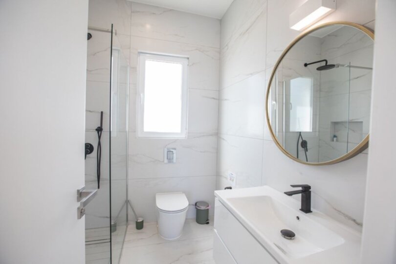 Jakuzili ve Barbekü Alanlı Çağdaş Villa, Protaras Villa 1027