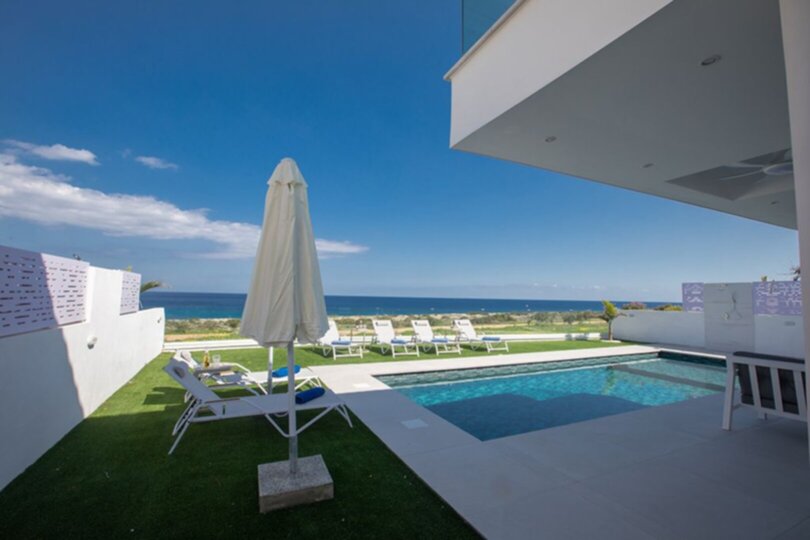 Jakuzili ve Barbekü Alanlı Çağdaş Villa, Protaras Villa 1027