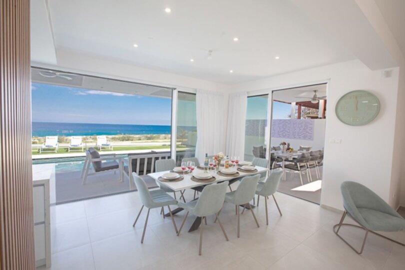 Jakuzili ve Barbekü Alanlı Çağdaş Villa, Protaras Villa 1027