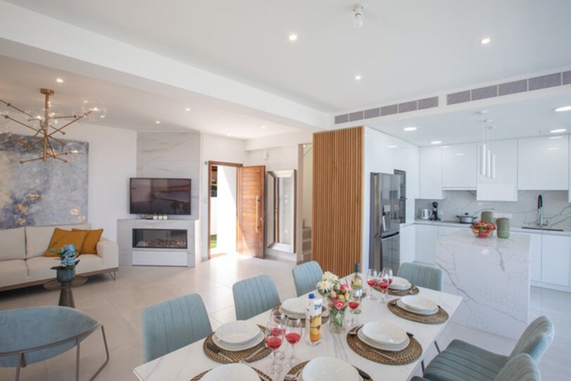 Jakuzili ve Barbekü Alanlı Çağdaş Villa, Protaras Villa 1027