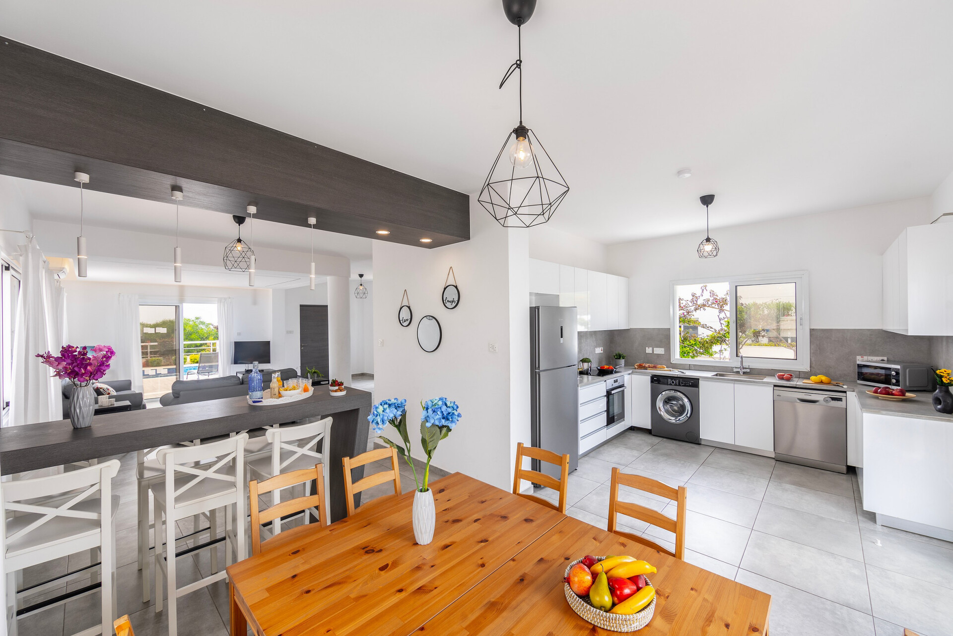 Ayia Napa'da Özel Havuzlu Geniş Villa