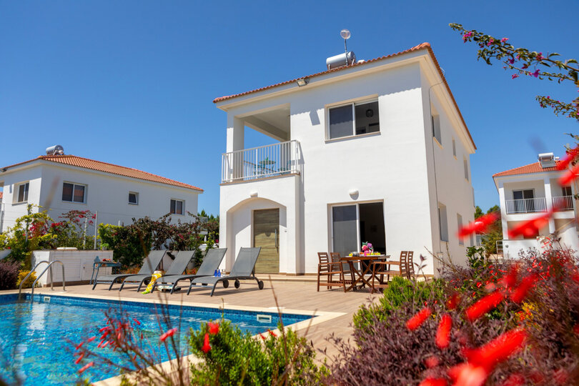 Ayia Napa'da Özel Havuzlu Geniş Villa