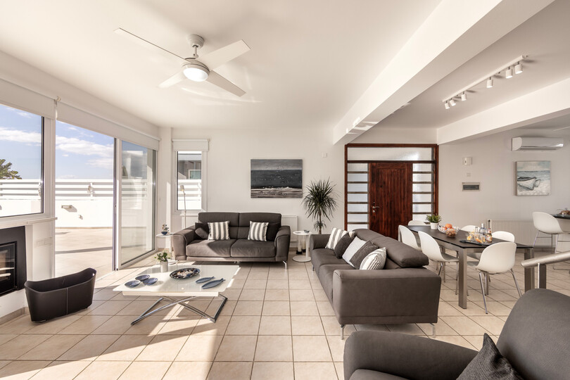 5 Star Villa Faros Beachfront Escape - Sunset Seaside Retreat