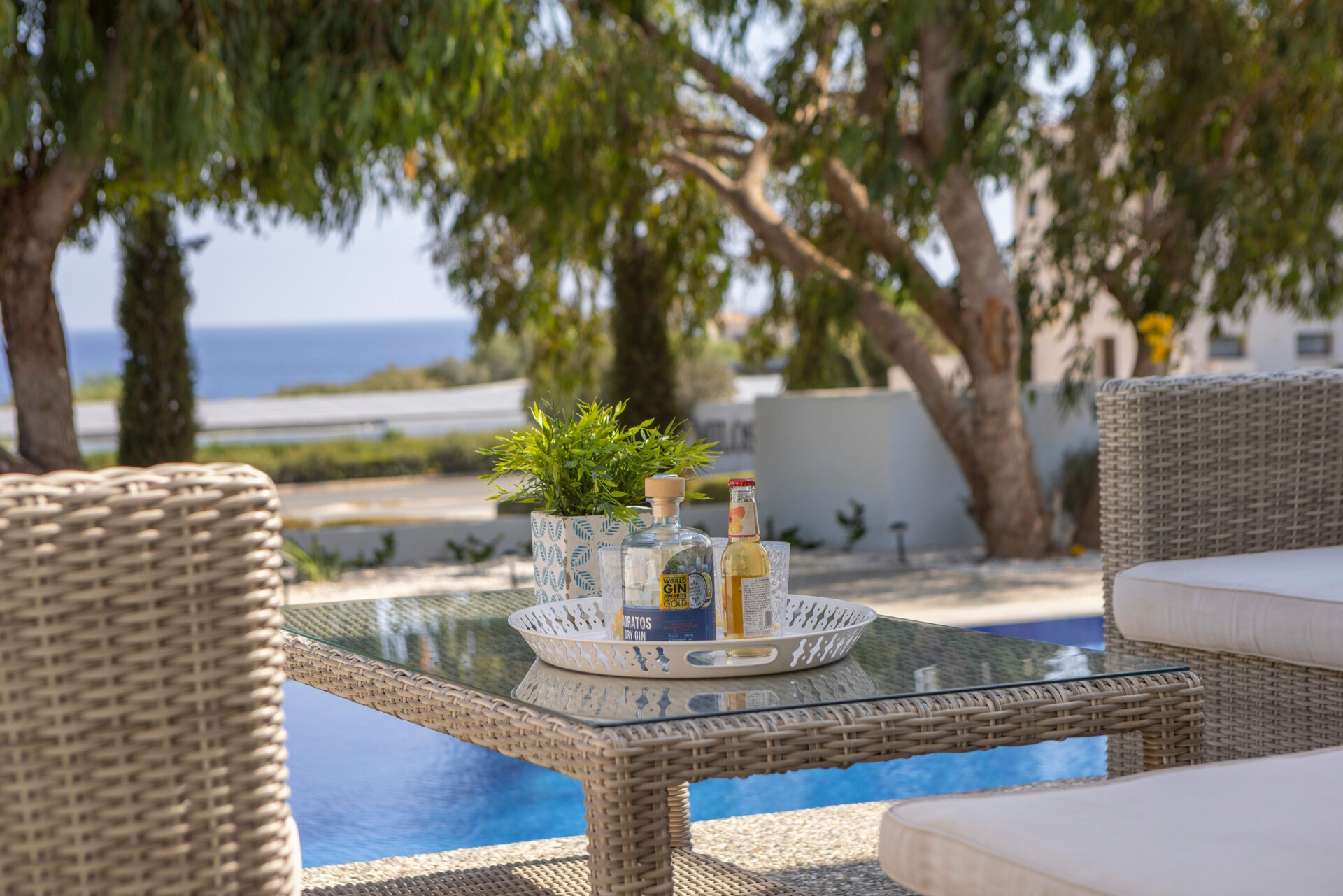 5 Star Villa Leomi Seaside - Coastal View Retreat.