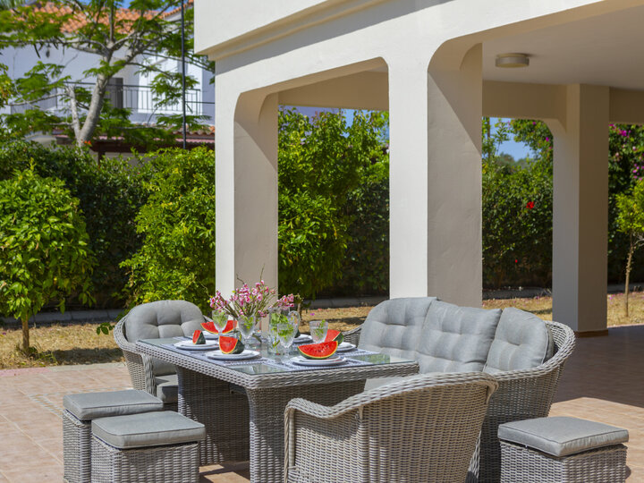 5 Star Villa Pervolia Nirides Seaside Mansion - Grand Family Retreat