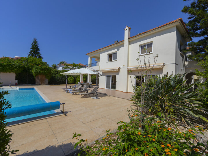 5 Star Villa Pervolia Nirides Seaside Mansion - Grand Family Retreat
