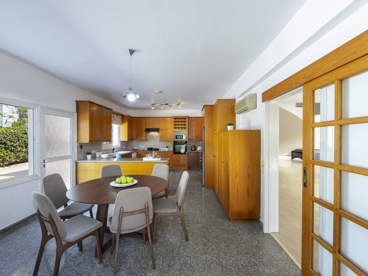 5 Star Villa Pervolia Nirides Seaside Mansion - Grand Family Retreat
