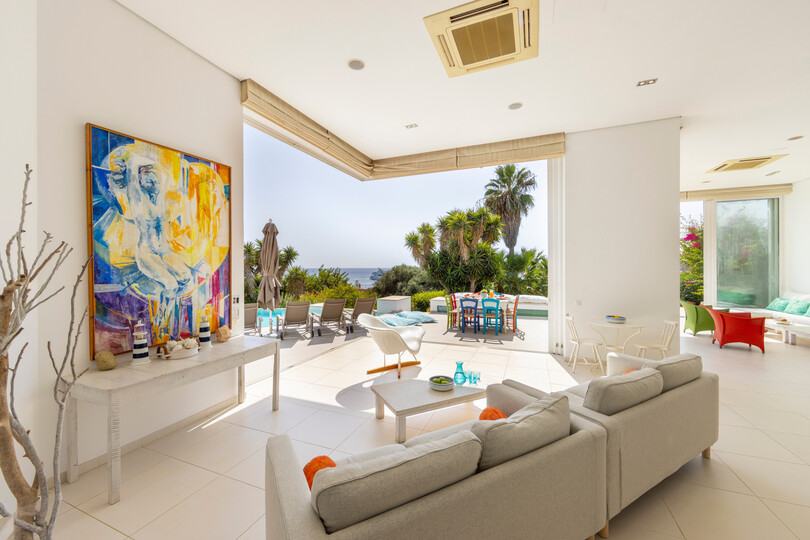 5 Star Villa AleMar Seafront - Designer Coastal Elegance