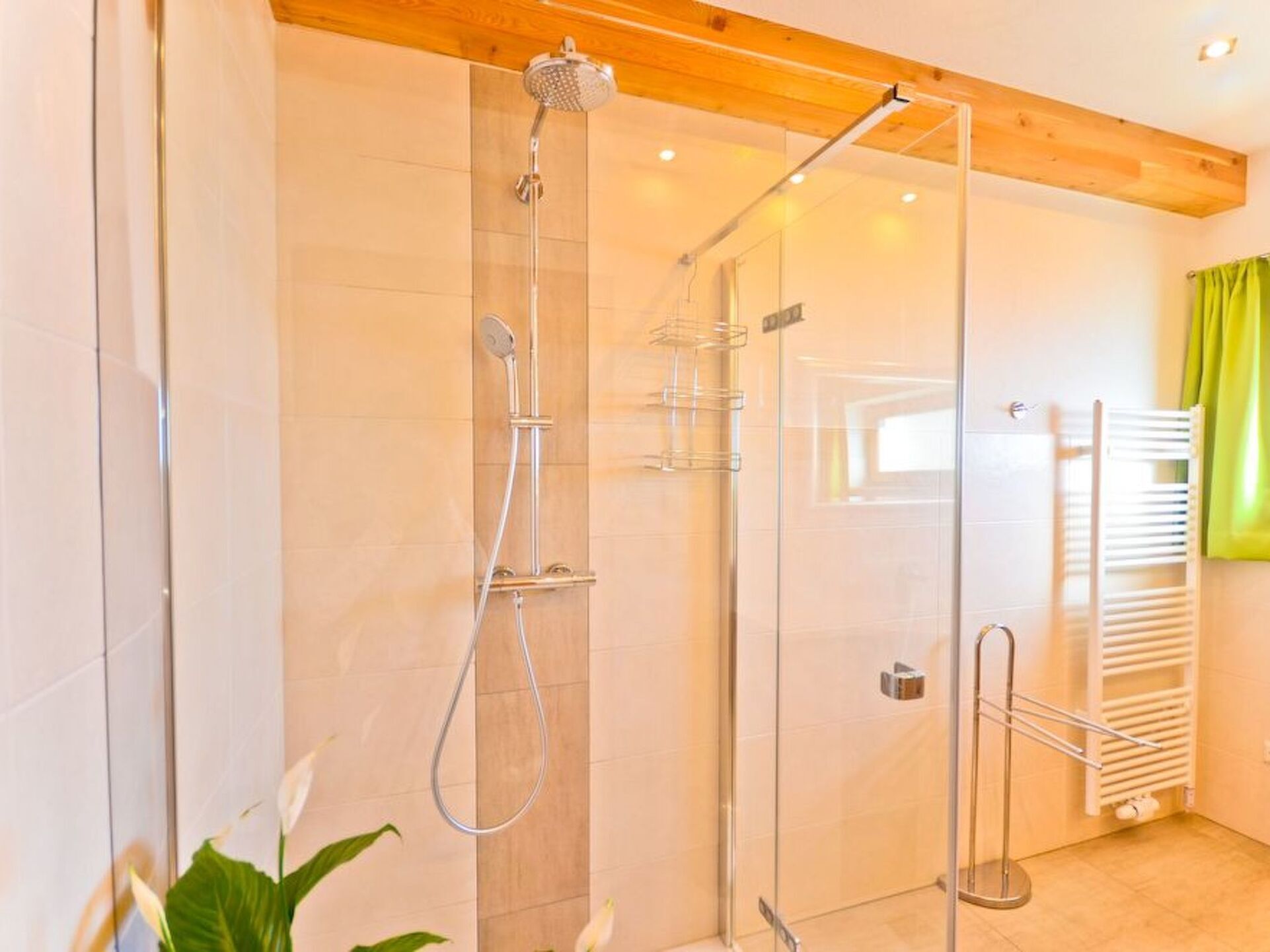 Delightful 4-Bed House in Wolfsberg, Sleeps 10, 1105