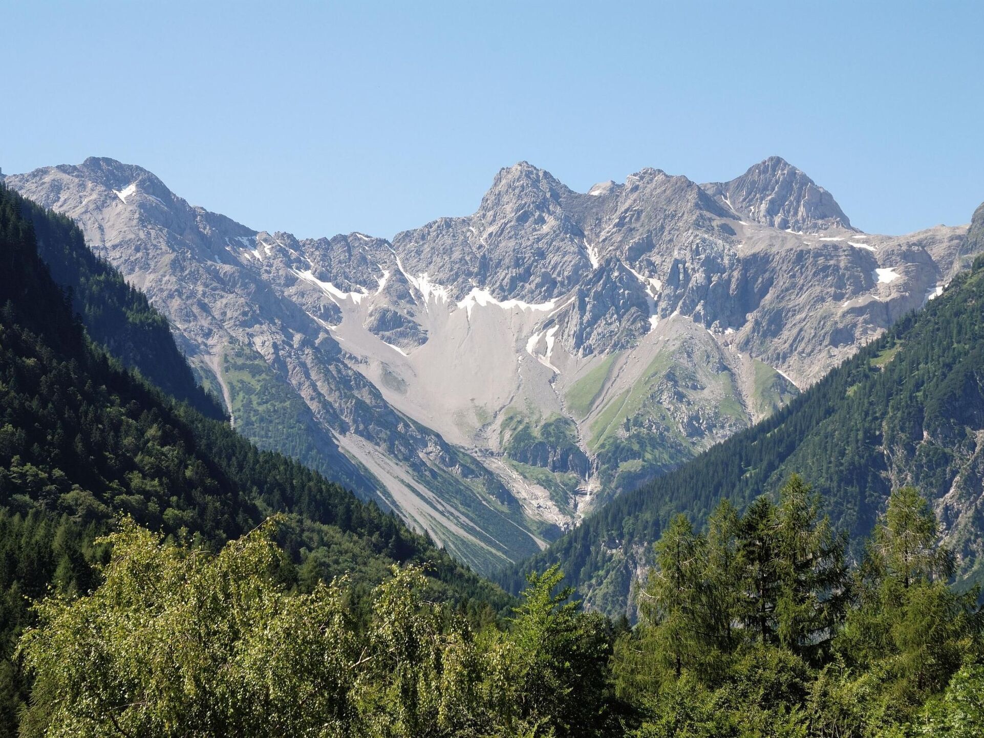 1-Bed Apartment in Bludenz, Sleeps 5, 1048