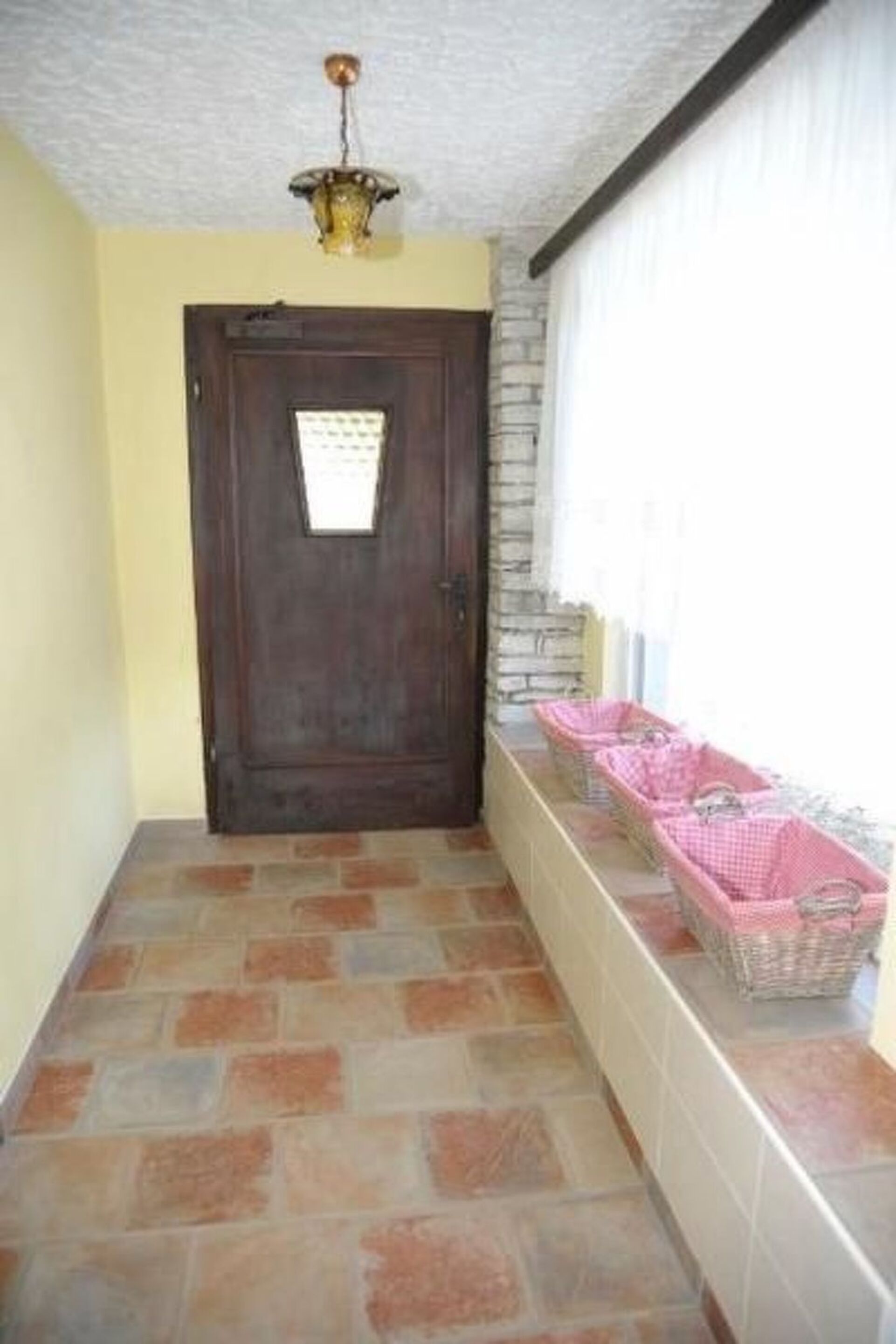 Gorgeous 3-Bed Apartment in Tamsweg, Sleeps 6, 1123