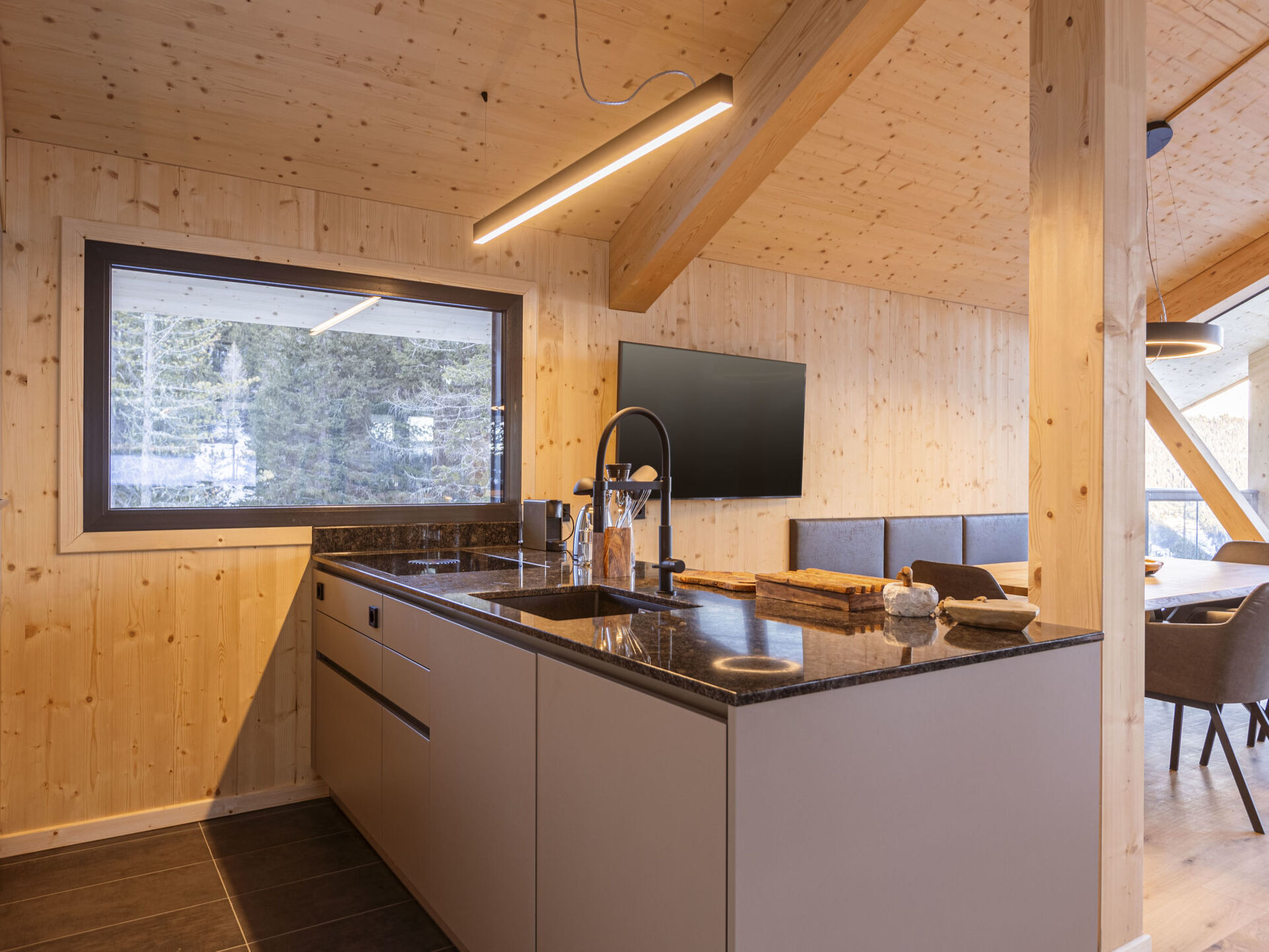 Kitchen / Dining Room