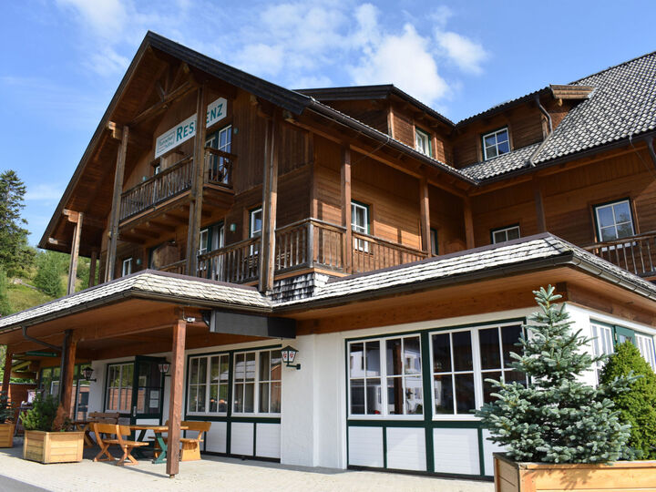 Elegant 1-Bed Apartment in Murau, Sleeps 2, 1014, Turrach, Austria