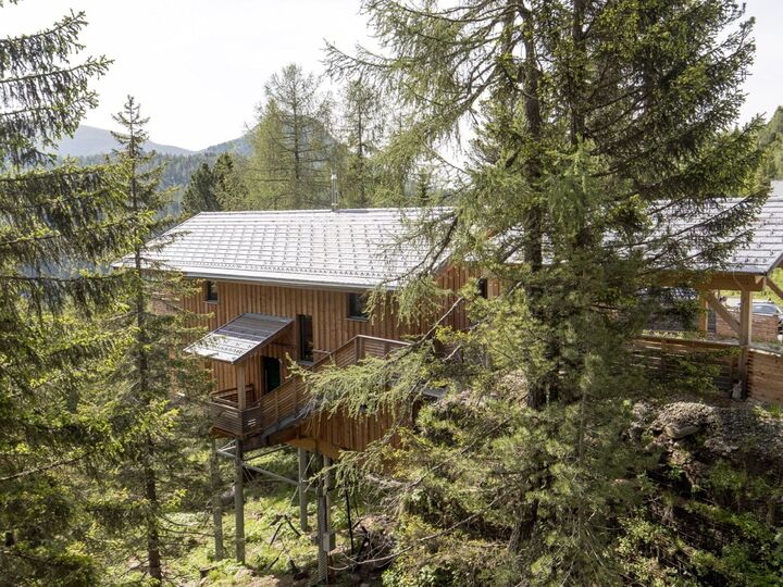 5-Bed House with Mountain View in Murau, Sleeps 13, 1040, Turrach, Austria