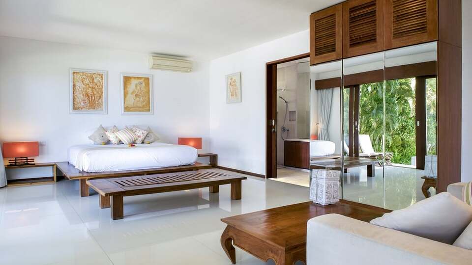 5 Star Villa Lucia – Elegant Oceanfront Living