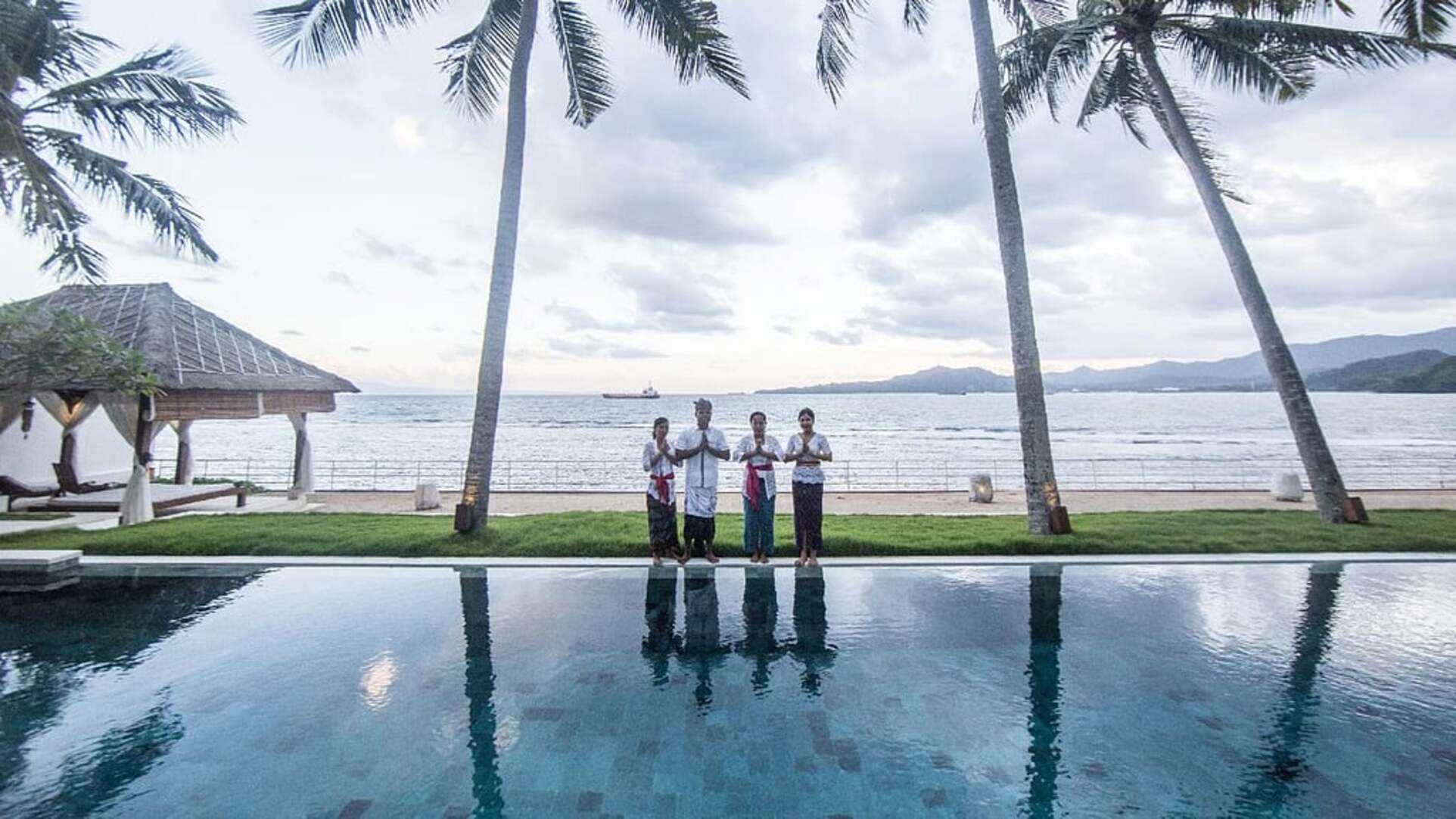 5 Star Villa Stella – Elegant Beachfront Serenity