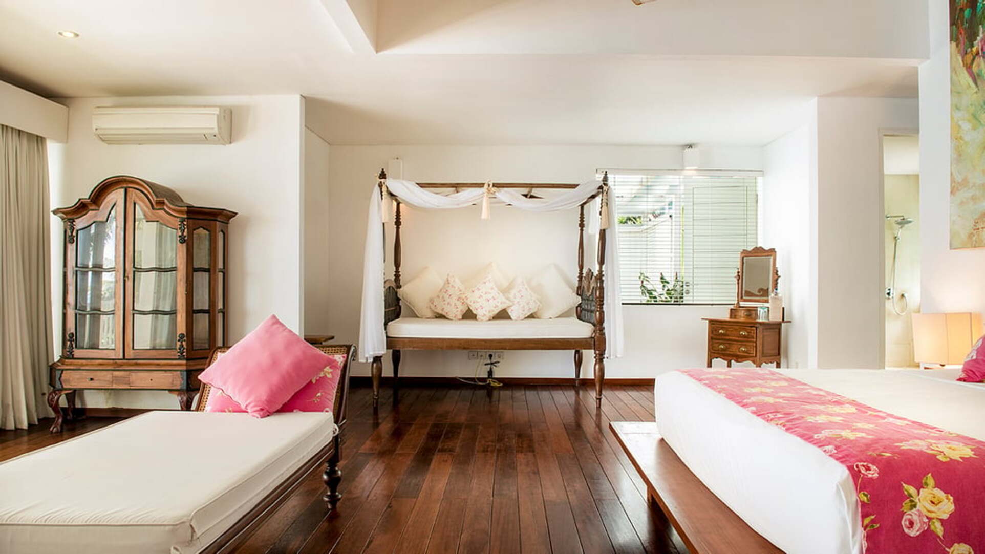 5 Star Villa Lulla – A Luxurious Beachfront Escape in Bali