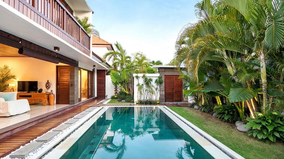5 Star Villa Olli – Tropical Kerobokan Haven
