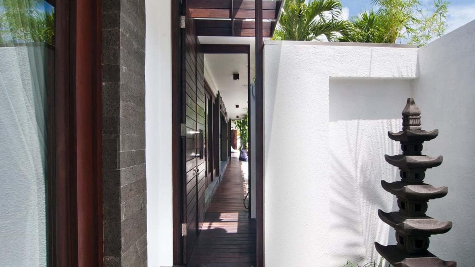 5 Star Villa Olli – Tropical Kerobokan Haven