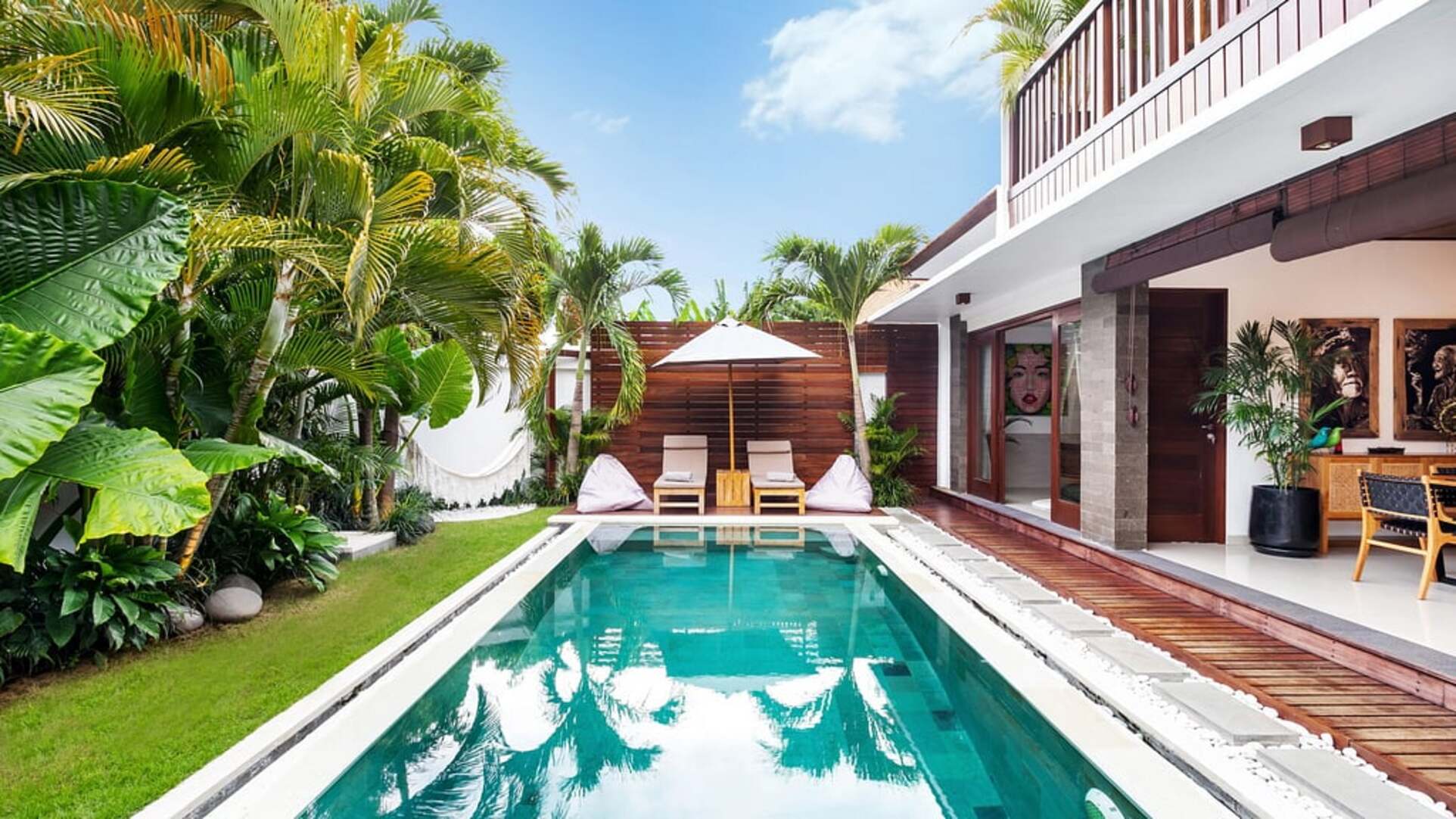 5 Star Minggu Villas – Tropical Group Escape