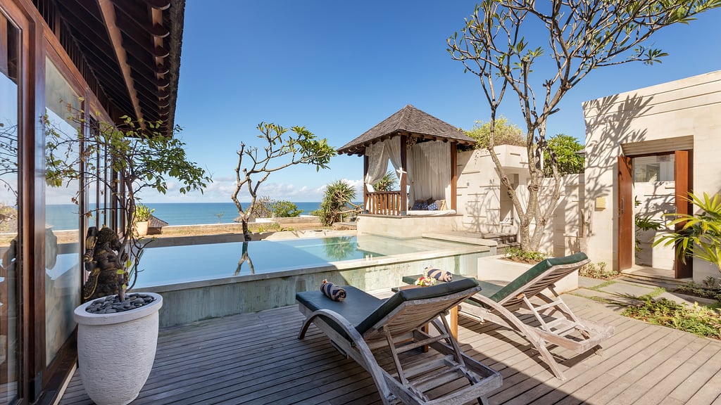 5 Star The Chand’s Two – Beachfront Family Escape