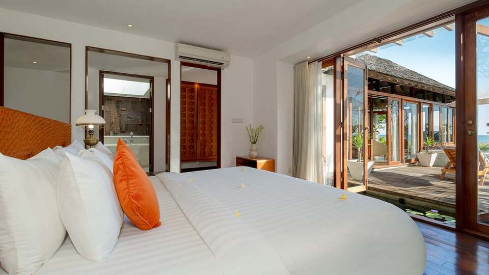 5 Star The Chand’s Two – Beachfront Serenity Escape