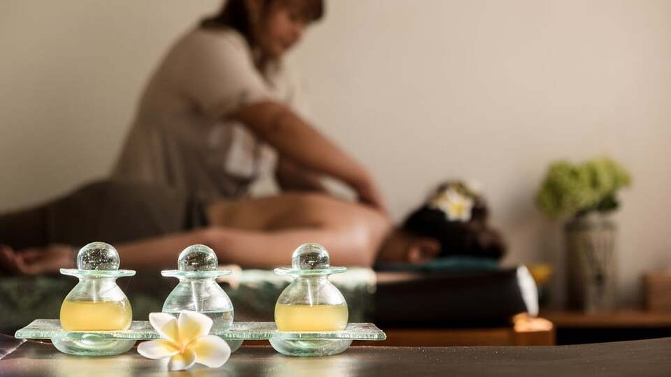 5 Star The Chand’s Two – Beachfront Serenity Escape