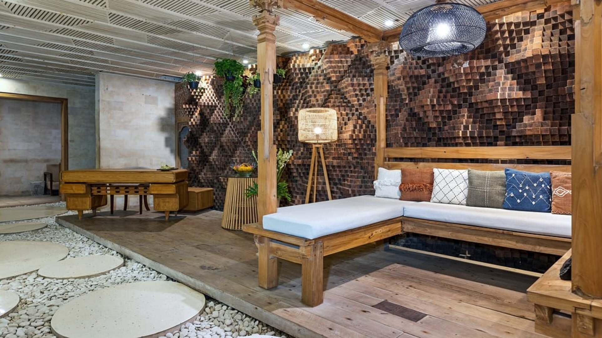 5 Star The Chand’s Estate – Exclusive Beachfront Collection