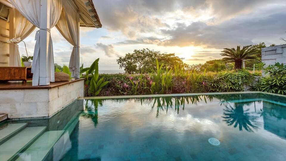 5 Star The Chand’s Estate – Exclusive Beachfront Collection