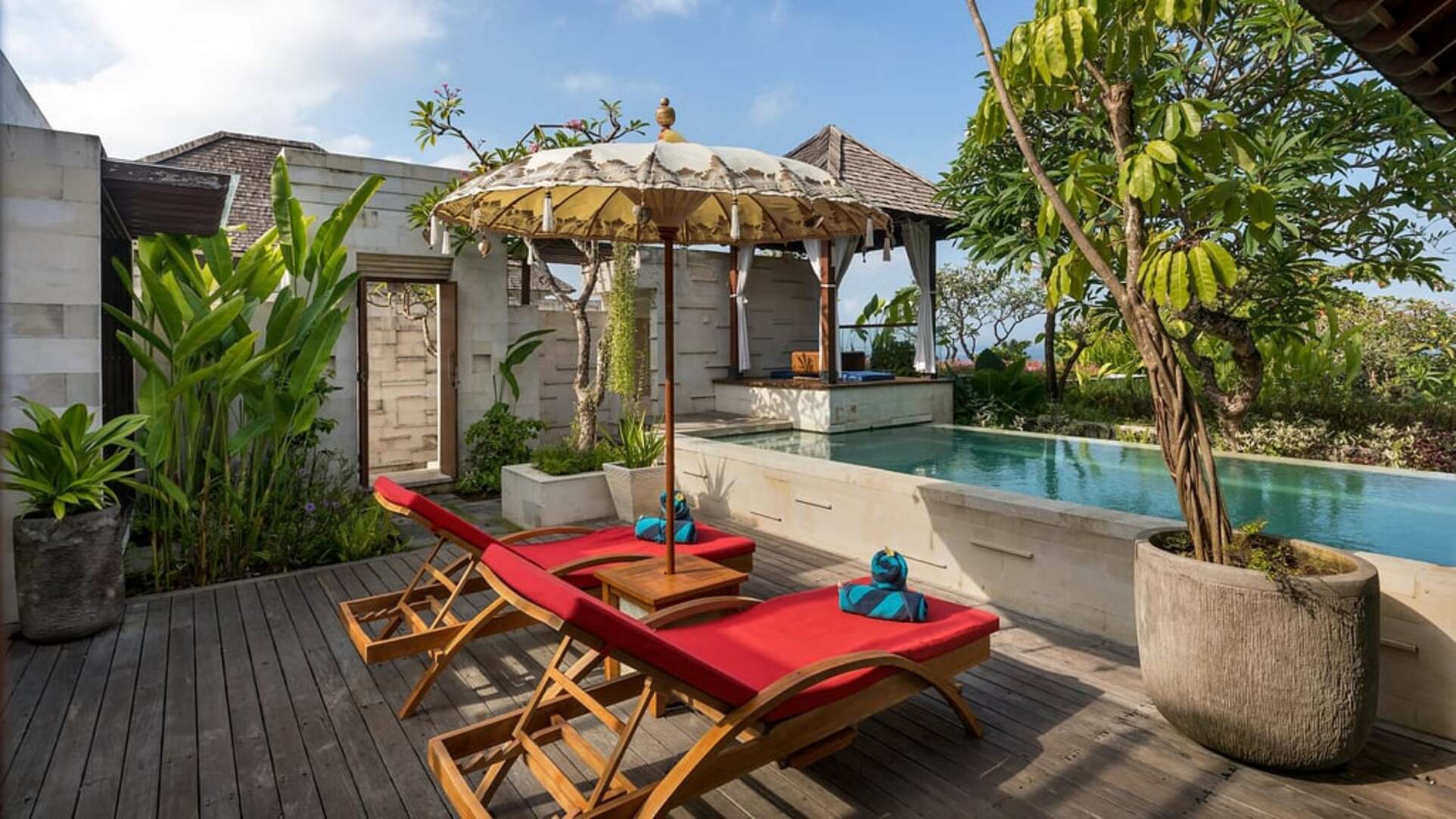 5 Star The Chand’s Estate – Exclusive Beachfront Collection
