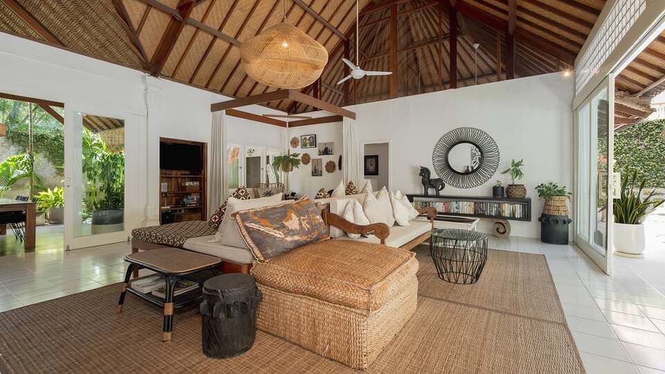 5 Star Villa Celeste – Tropical Seminyak Haven