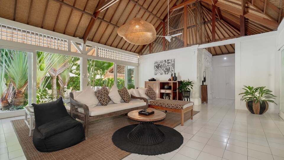 5 Star Villa Celeste – Tropical Seminyak Haven