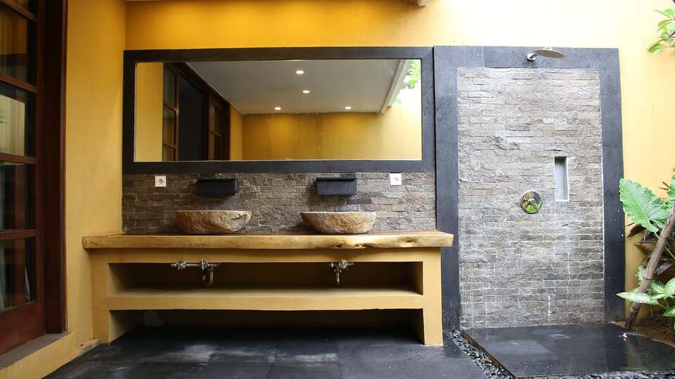 5 Star Alarte Estate – Elegant Seminyak Escape