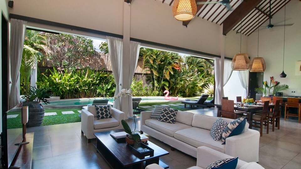 5 Star Alice Estate – Serene Seminyak Estate