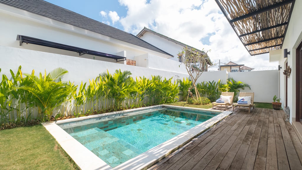 5 Star Villa Lange 3 - Modern Balinese Elegance